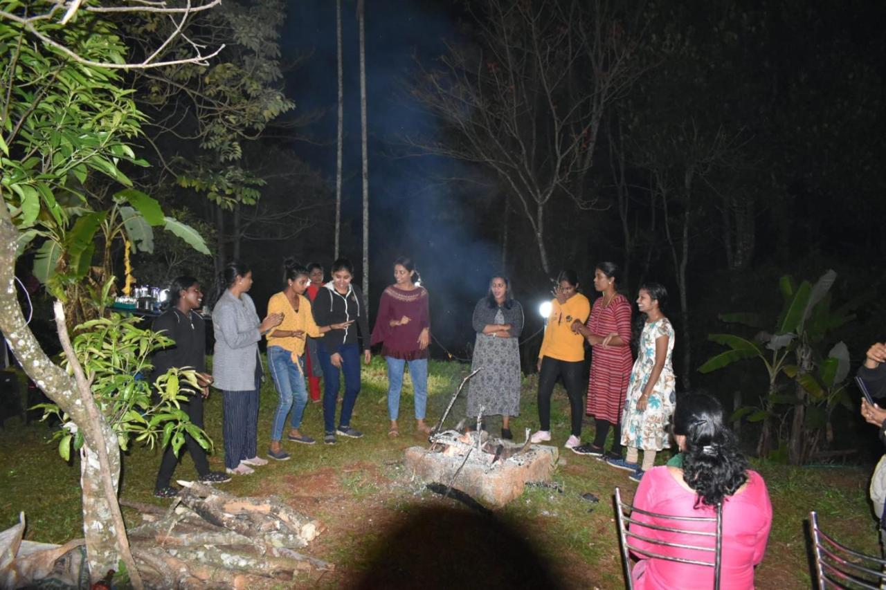 Munnar Tent Hills Resort ديفيكولام المظهر الخارجي الصورة