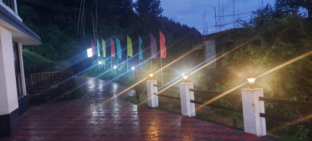 Munnar Tent Hills Resort ديفيكولام المظهر الخارجي الصورة