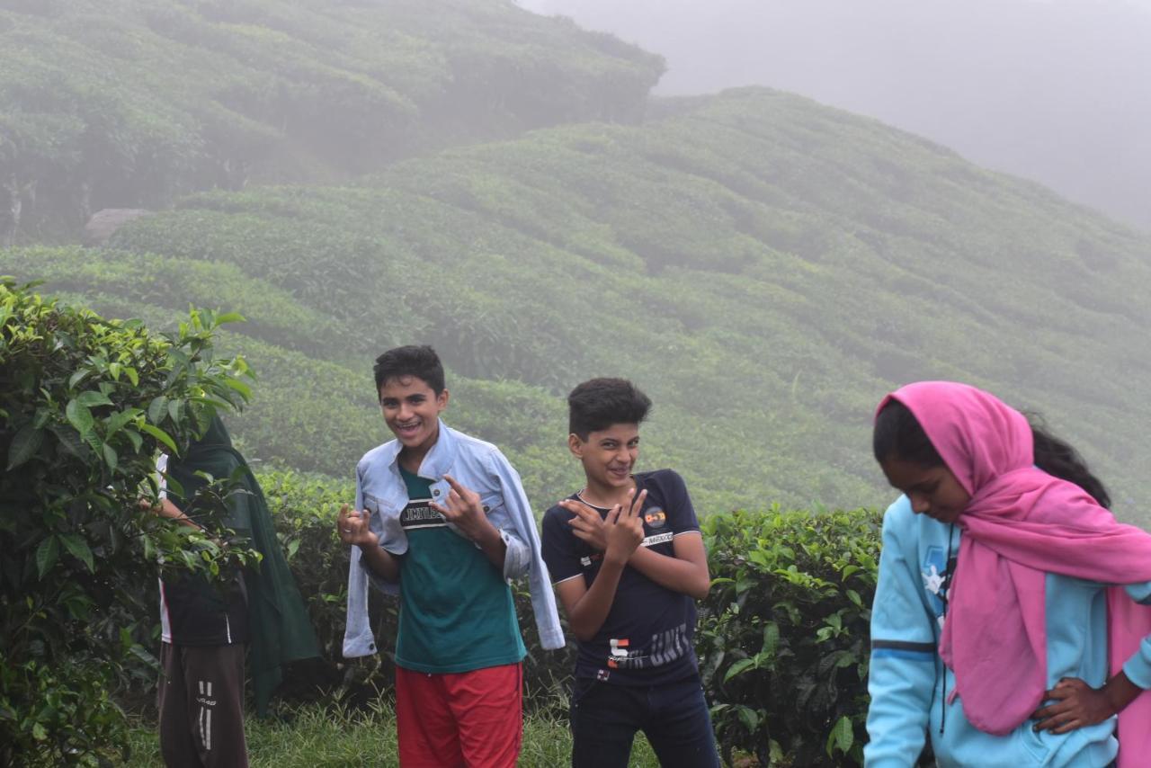 Munnar Tent Hills Resort ديفيكولام المظهر الخارجي الصورة