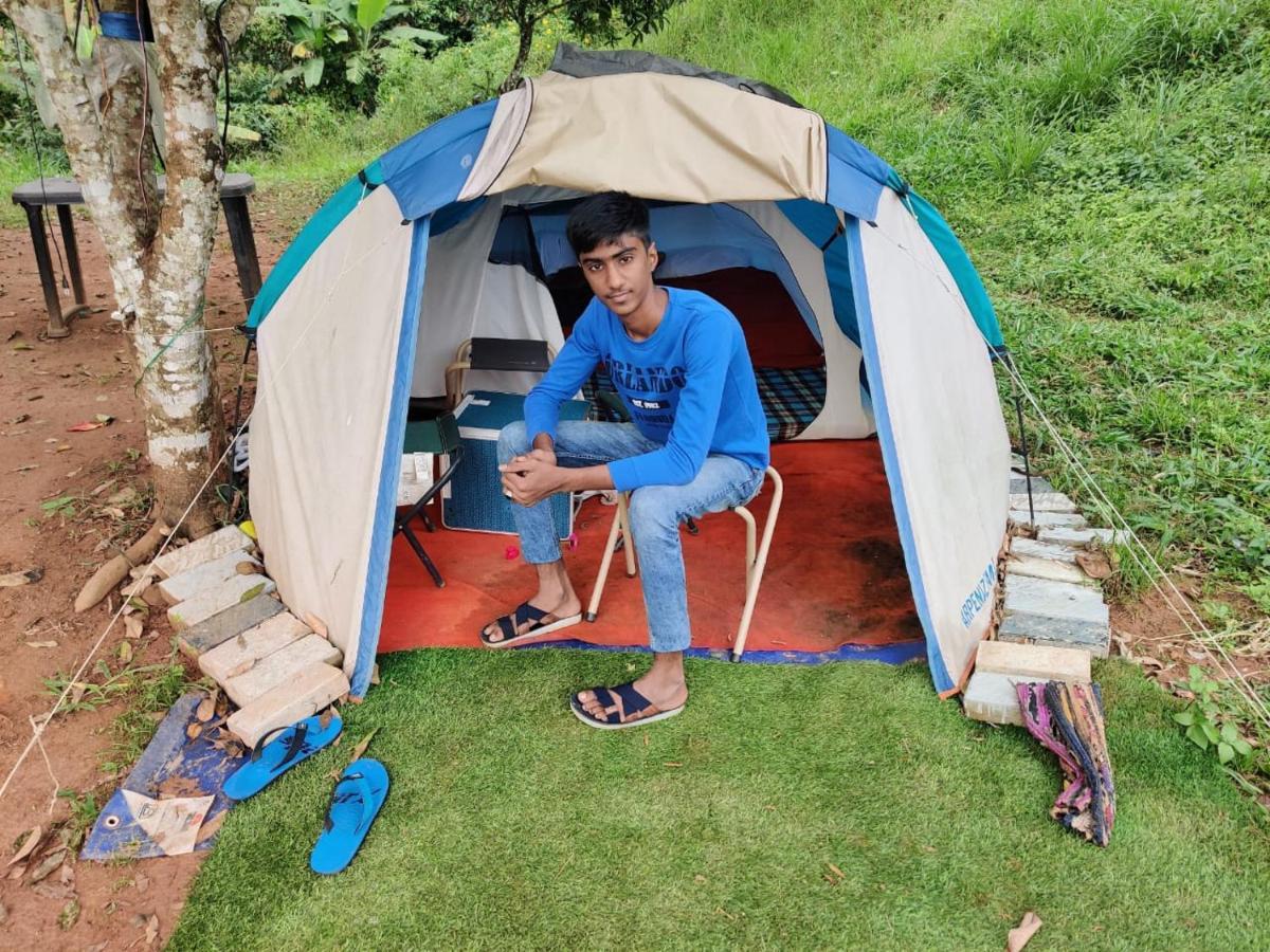 Munnar Tent Hills Resort ديفيكولام المظهر الخارجي الصورة